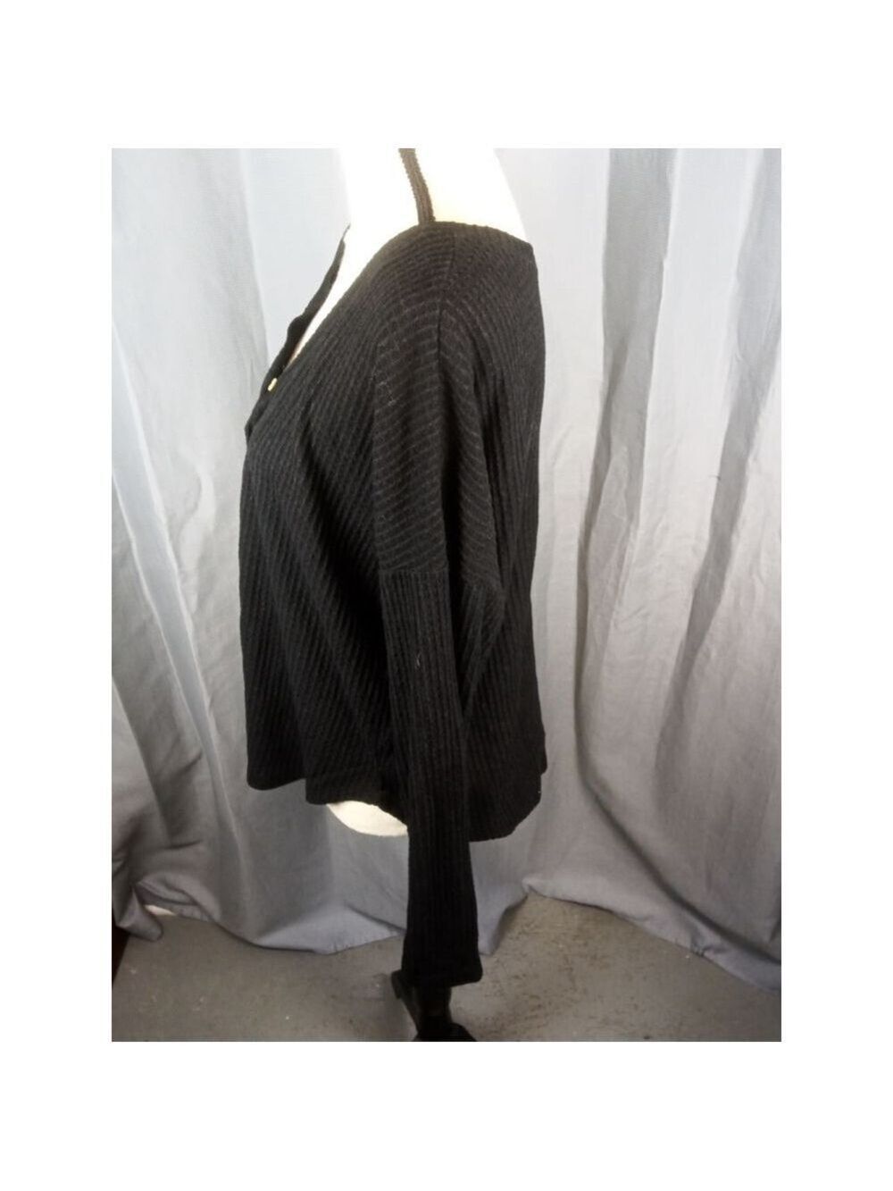 Women's Colsie Black Ribbed Long Sleeve Henley Top, size L - Picture 3 of 5